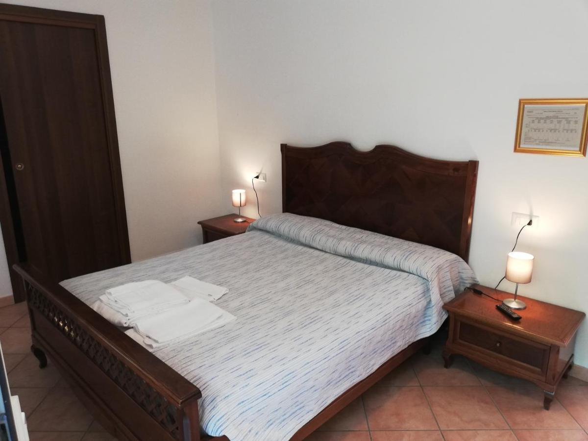 Agriturismo Al Motto Cambiasca Luaran gambar